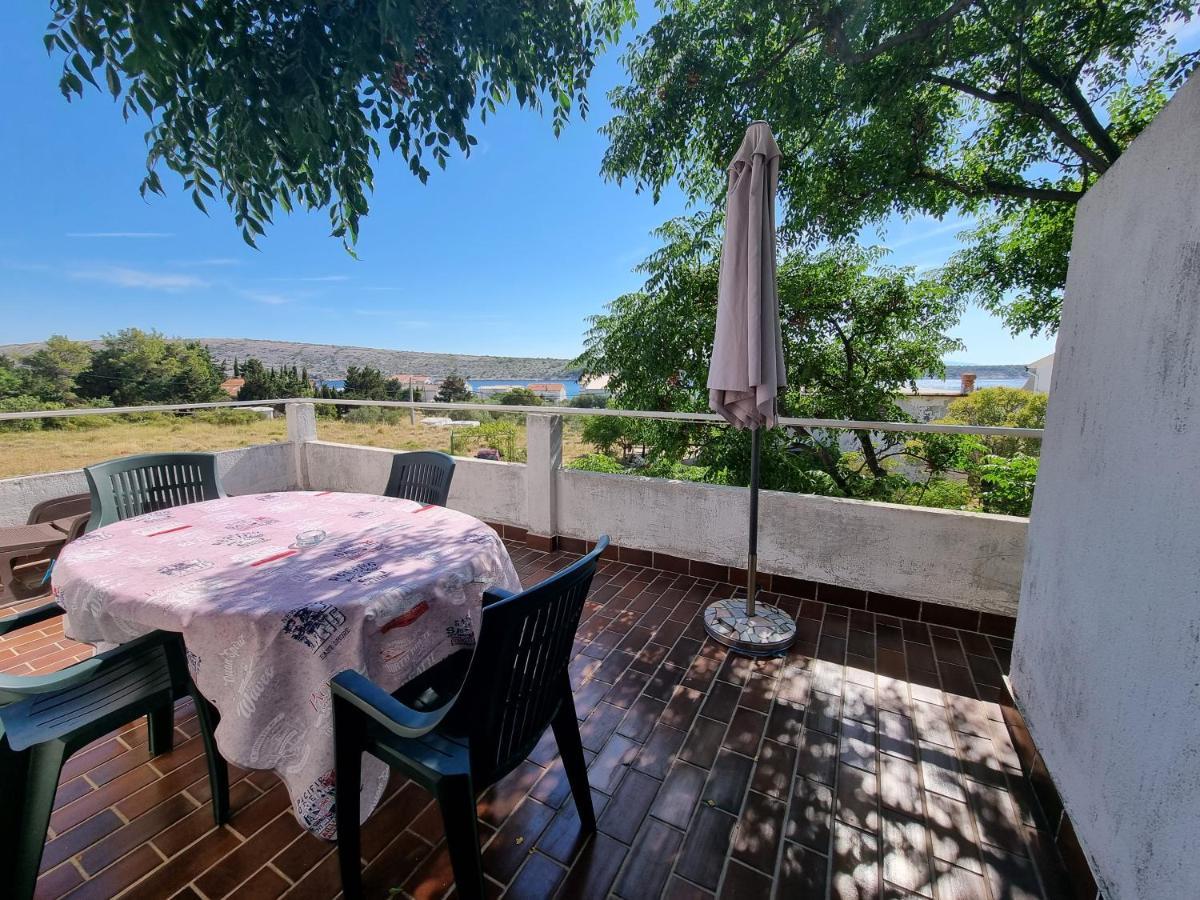 Apartment Grbac Barbat na Rabu Exterior foto
